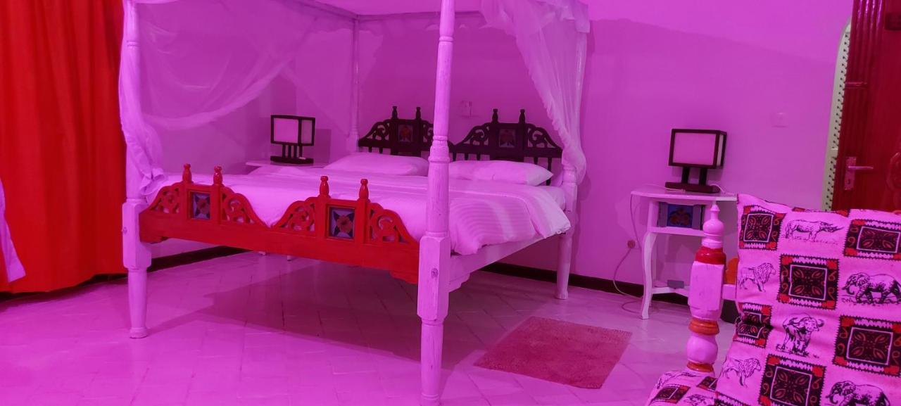 Villa Mela, マリンディ エクステリア 写真